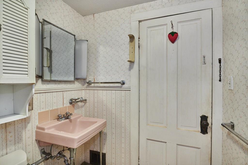 52 Russellville Road Southampton, MA 01073 - Photo 24 of 42 Gallery Image 24
