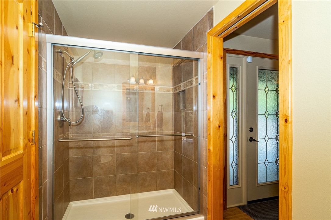 2500 Spencer Road Salkum, WA 98582 - Photo 12 of 40 Gallery Image 12