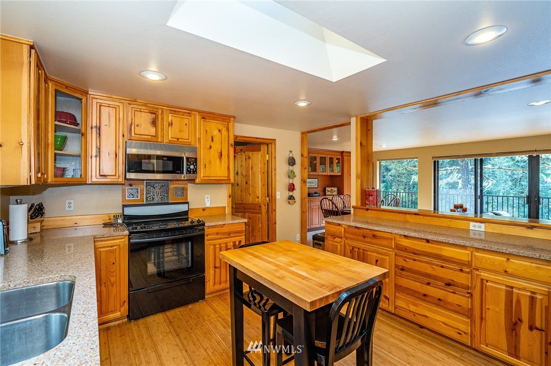 2500 Spencer Road Salkum, WA 98582 - Photo 15 of 40 Gallery Image 15