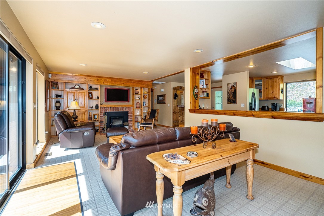 2500 Spencer Road Salkum, WA 98582 - Photo 10 of 40 Gallery Image 10