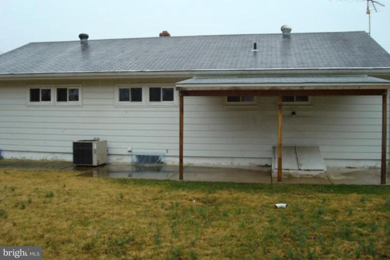 643 Andrews Road Aberdeen, MD 21001 - Photo 2 of 5 Exterior (Rear)