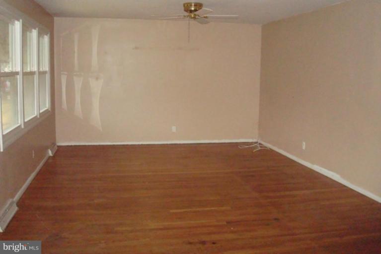 643 Andrews Road Aberdeen, MD 21001 - Photo 5 of 5 Living Room