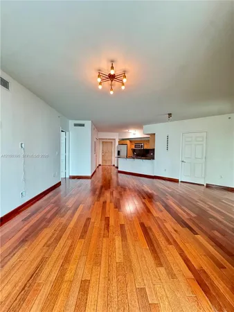 $4,900 | 350 South Miami Avenue, Unit 1502, Miami, FL 33130