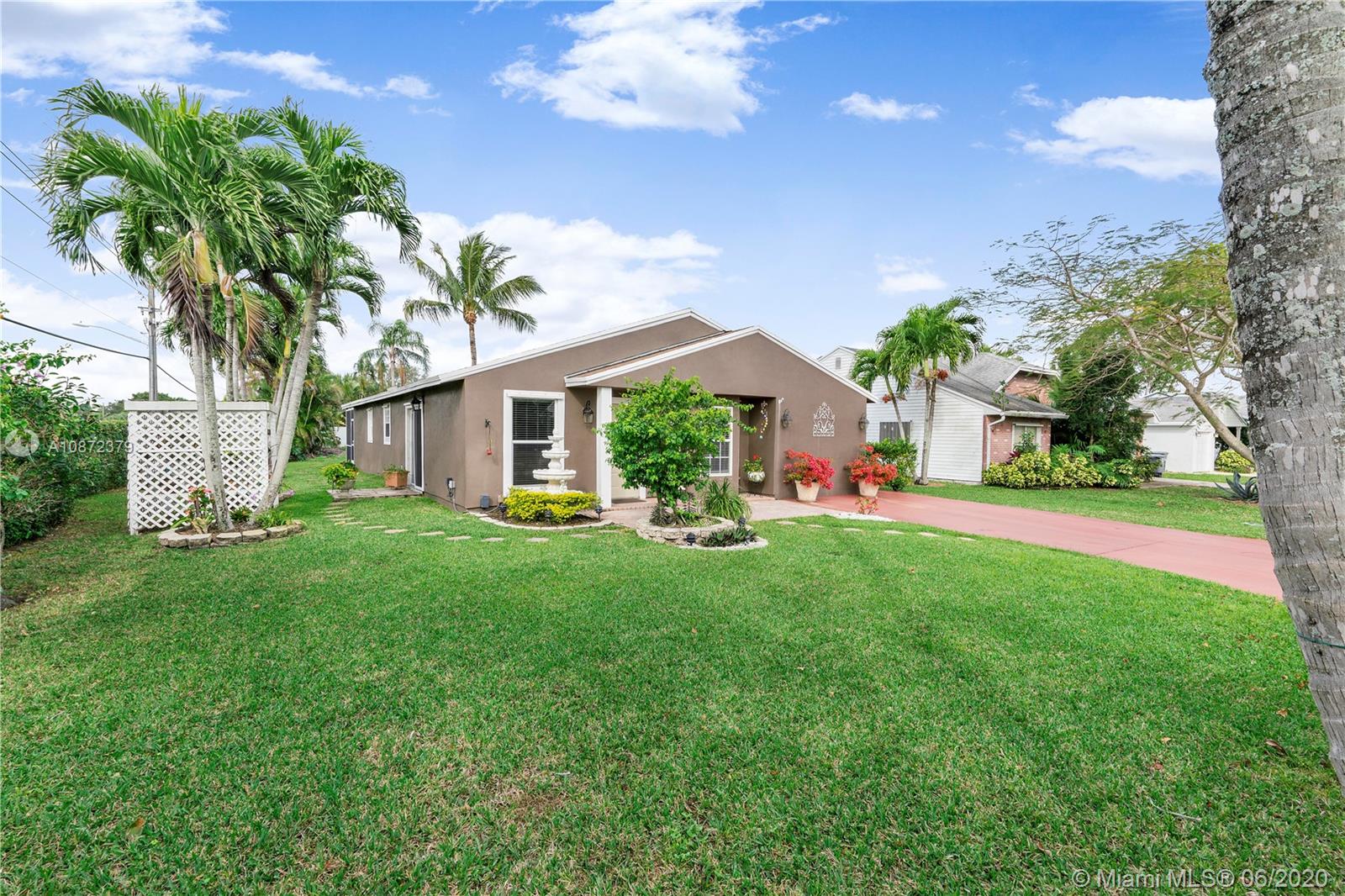 23283 Cedar Hollow Way Boca Raton, FL 33433 - Photo 5 of 33 Gallery Image 5