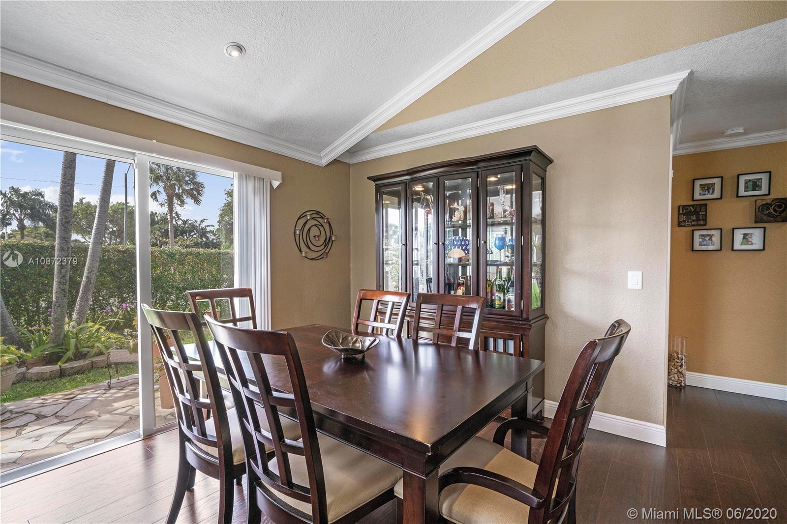 23283 Cedar Hollow Way Boca Raton, FL 33433 - Photo 9 of 33 Gallery Image 9
