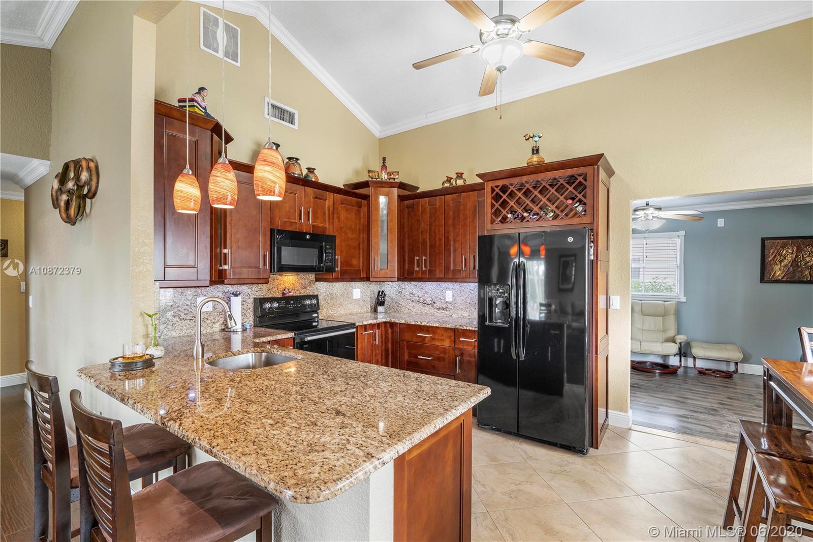 23283 Cedar Hollow Way Boca Raton, FL 33433 - Photo 10 of 33 Gallery Image 10
