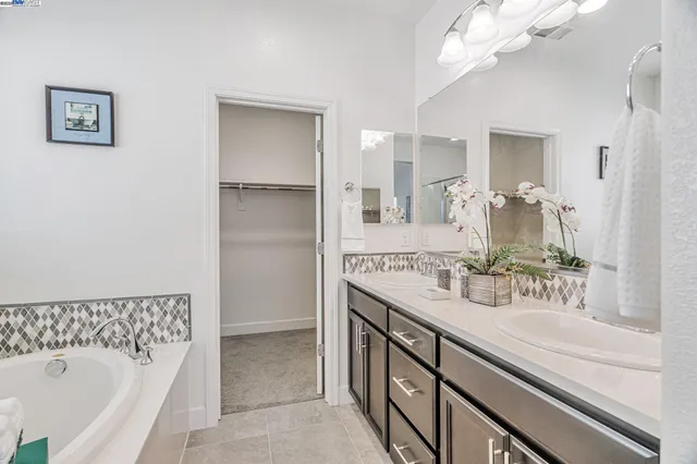 $1,248,800 | 705 Cannery Place, San Jose, CA 95112