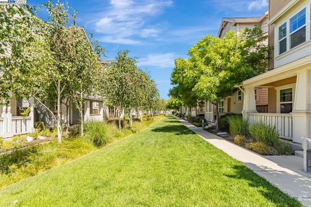 $1,248,800 | 705 Cannery Place, San Jose, CA 95112