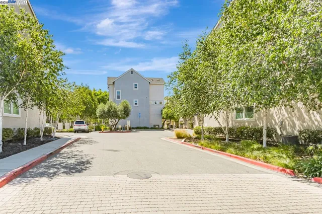 $1,248,800 | 705 Cannery Place, San Jose, CA 95112