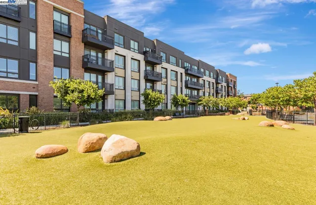 $1,248,800 | 705 Cannery Place, San Jose, CA 95112