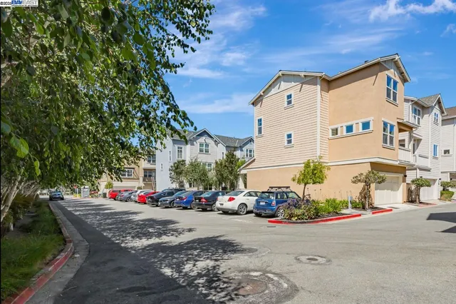 $1,248,800 | 705 Cannery Place, San Jose, CA 95112