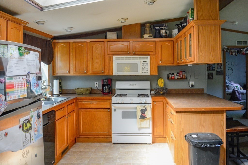 51 Monson Turnpike Road, Unit 1006 Ware, MA 01082 - Photo 6 of 30