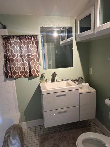 $320,000 | 13698 Lakeshore Drive, Clearlake, CA 95422