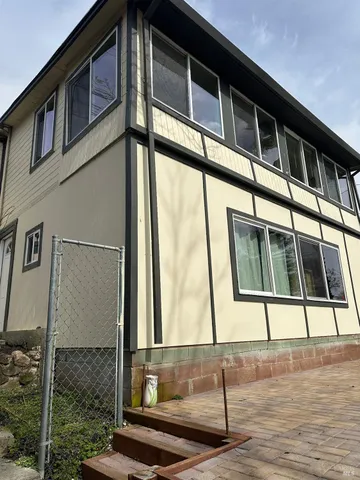 $320,000 | 13698 Lakeshore Drive, Clearlake, CA 95422