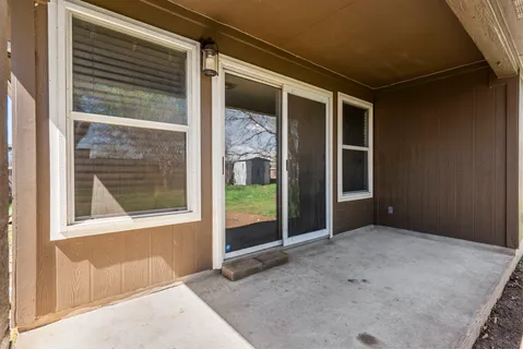 $290,000 | 202 Matthew Cove, Hutto, TX 78634