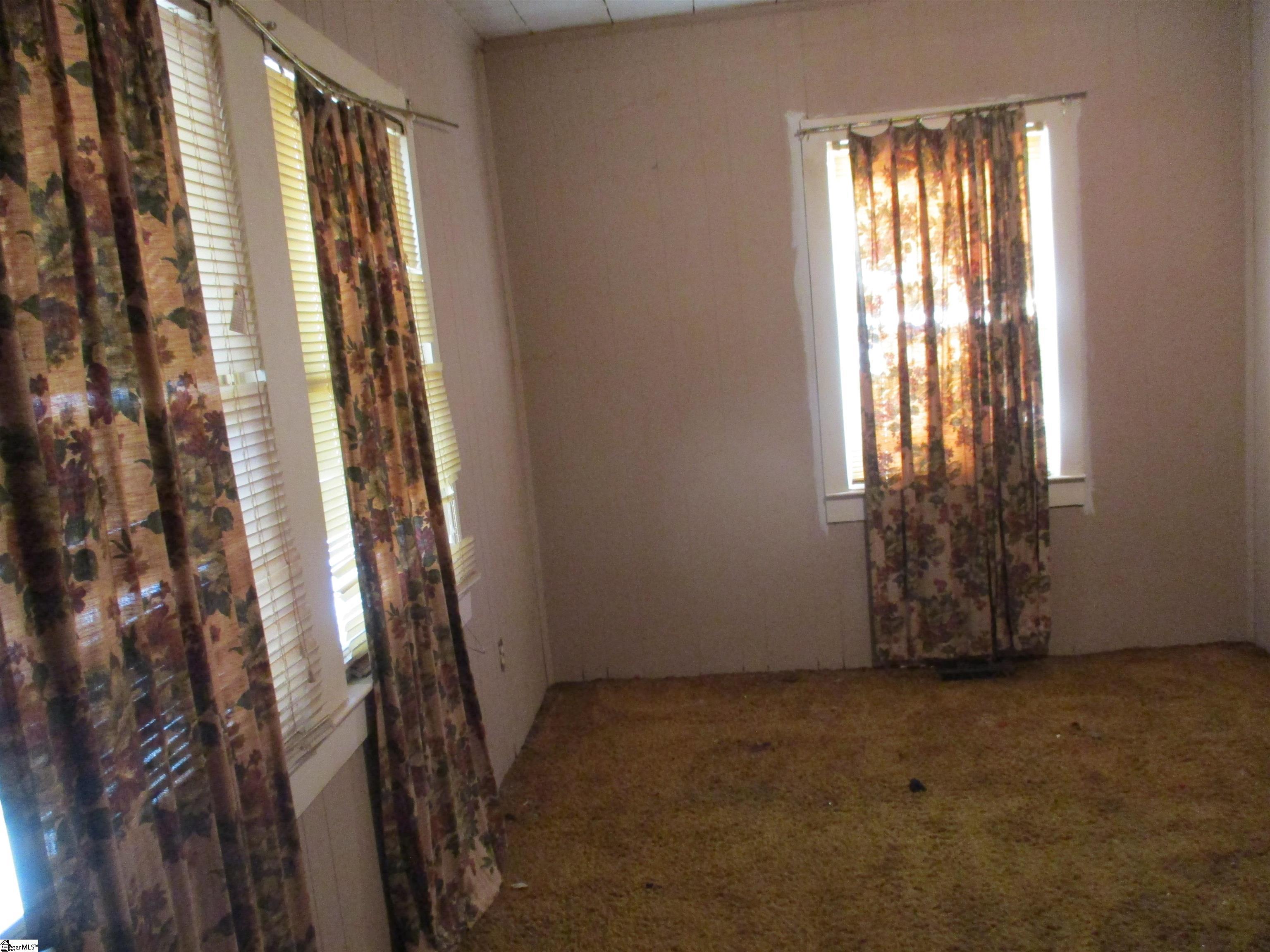 310 Lexington Street Chesnee, SC 29323 - Photo 3 of 7