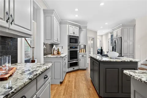 $1,299,000 | 10640 North Edgewater Place, Johns Creek, GA 30097