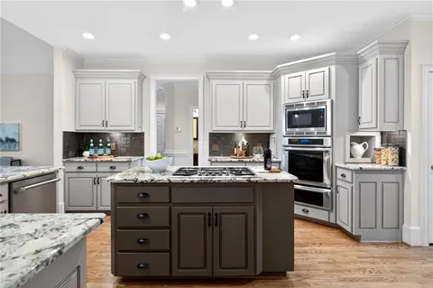 $1,299,000 | 10640 North Edgewater Place, Johns Creek, GA 30097