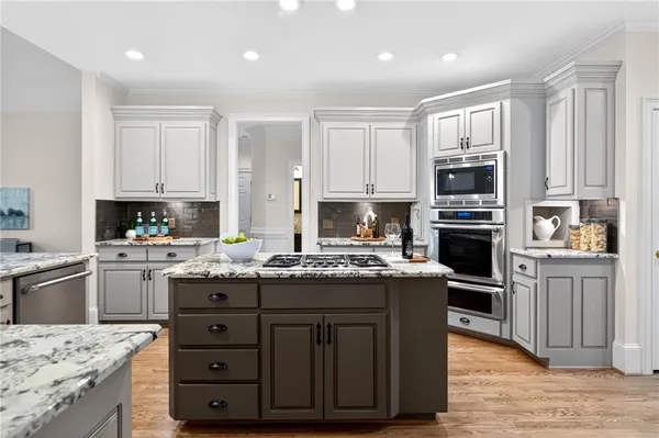 $1,299,000 | 10640 North Edgewater Place, Johns Creek, GA 30097