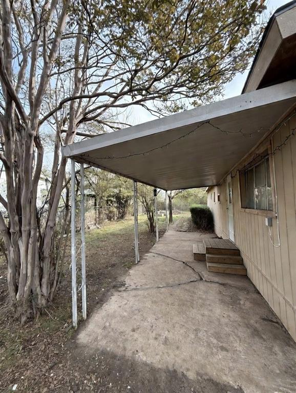 7443 Anderlan Road The Colony, TX 75056 - Photo 6 of 15 a view of backyard space