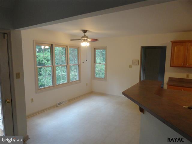 605 Woodside Road York, PA 17406 - Photo 8 of 22 Gallery Image 8