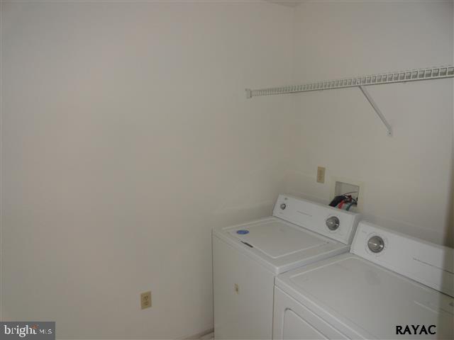 605 Woodside Road York, PA 17406 - Photo 9 of 22 Gallery Image 9