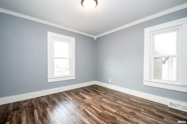 $115,000 | 418 Charles Street, Pekin, IL 61554