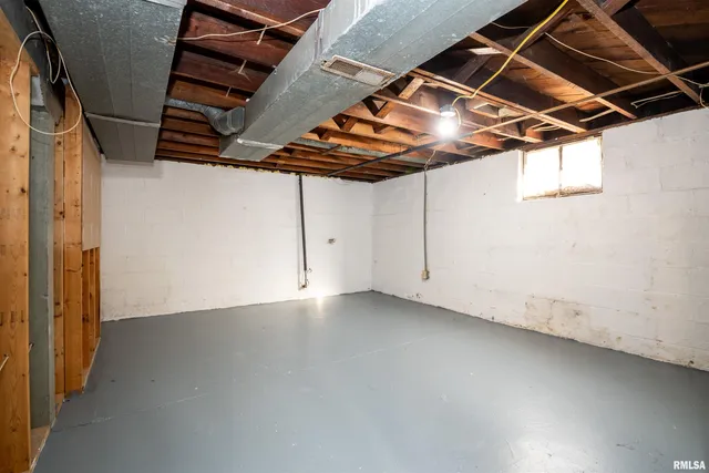 $115,000 | 418 Charles Street, Pekin, IL 61554