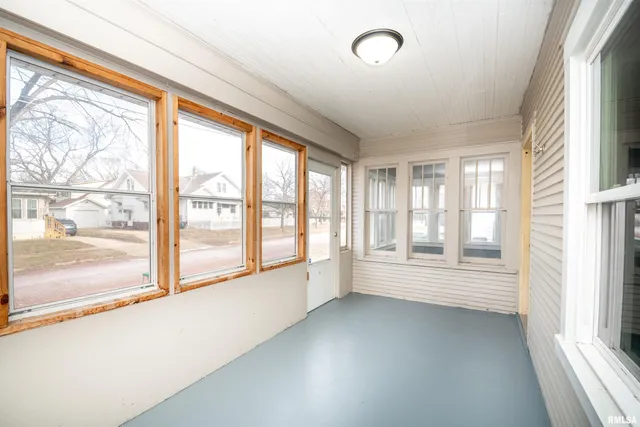 $115,000 | 418 Charles Street, Pekin, IL 61554