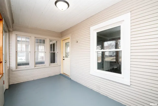 $115,000 | 418 Charles Street, Pekin, IL 61554