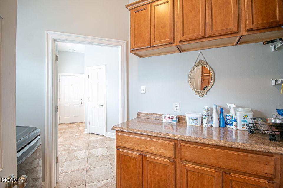 2334 Rue Maison Biloxi, MS 39532 - Photo 34 of 40 Laundry Room