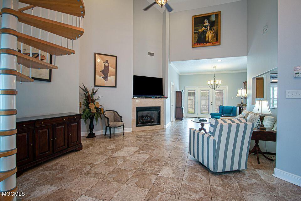 2334 Rue Maison Biloxi, MS 39532 - Photo 7 of 40 Living Room