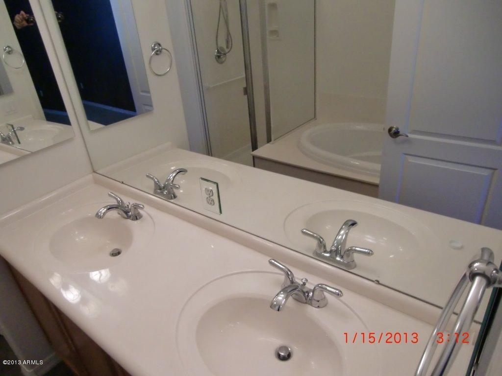 1750 East Ocotillo Road, Unit 9 Phoenix, AZ 85016 - Photo 12 of 16 CIMG3863