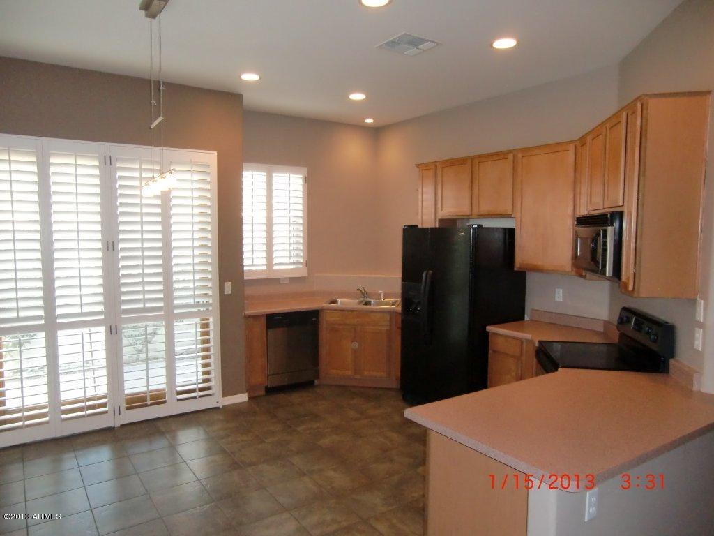 1750 East Ocotillo Road, Unit 9 Phoenix, AZ 85016 - Photo 4 of 16 CIMG3886