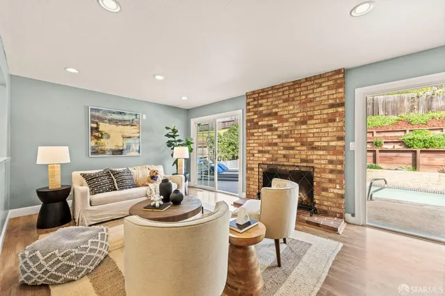 $999,999 | 1548 Fieldcrest Drive, Pleasant Hill, CA 94523