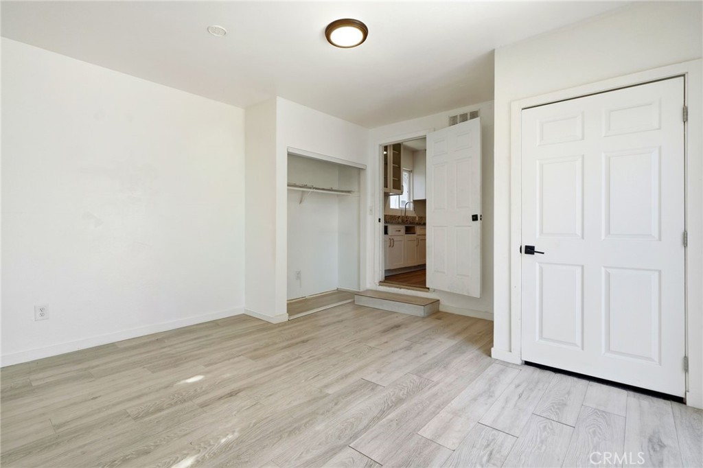 18308 Gresham Street Northridge, CA 91325 - Photo 5 of 13