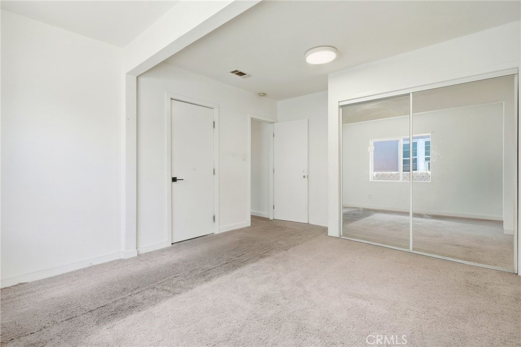 18308 Gresham Street Northridge, CA 91325 - Photo 7 of 13