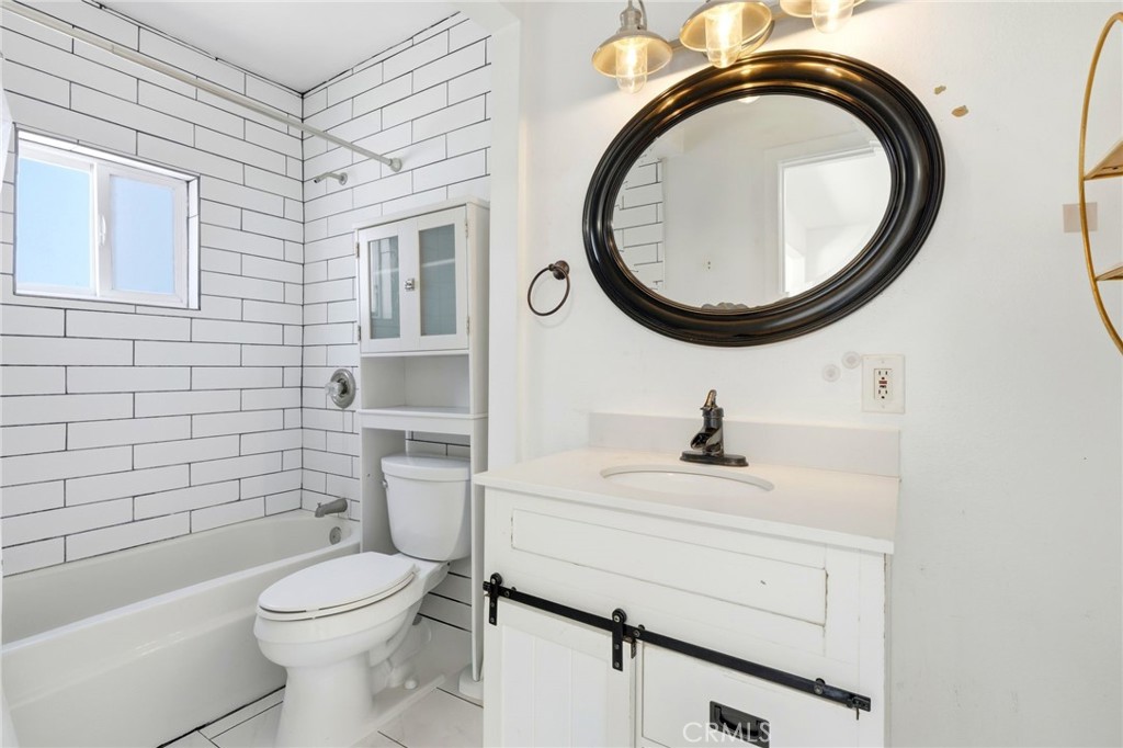 18308 Gresham Street Northridge, CA 91325 - Photo 9 of 13