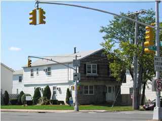 8 Signs Road Staten Island, NY 10314 - Photo 1 of 1 Primary Photo