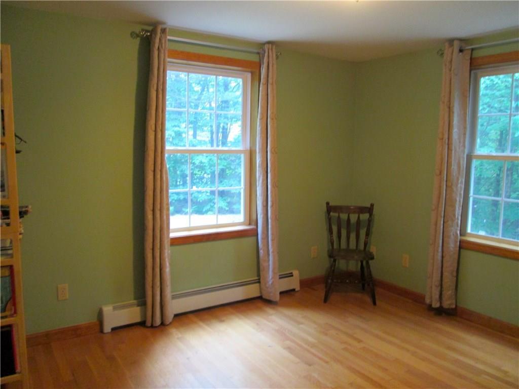 44 North Shore Road Gray, ME 04039 - Photo 8 of 20 First floor office