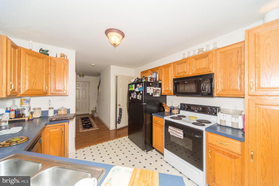 20 Foxrun Terrace Lititz, PA 17543 - Photo 4 of 15