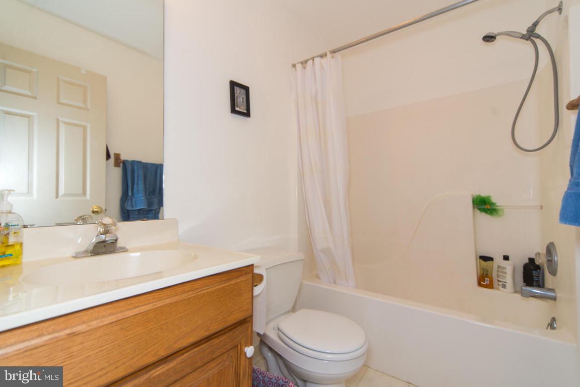 20 Foxrun Terrace Lititz, PA 17543 - Photo 7 of 15