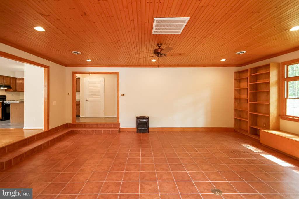 16211 Laurel Springs Road Culpeper, VA 22701 - Photo 3 of 30 Great Room