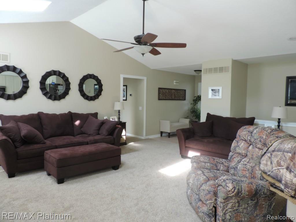 4416 McGunn Road Howell, MI 48843 - Photo 7 of 38 DSCN1258.jpg