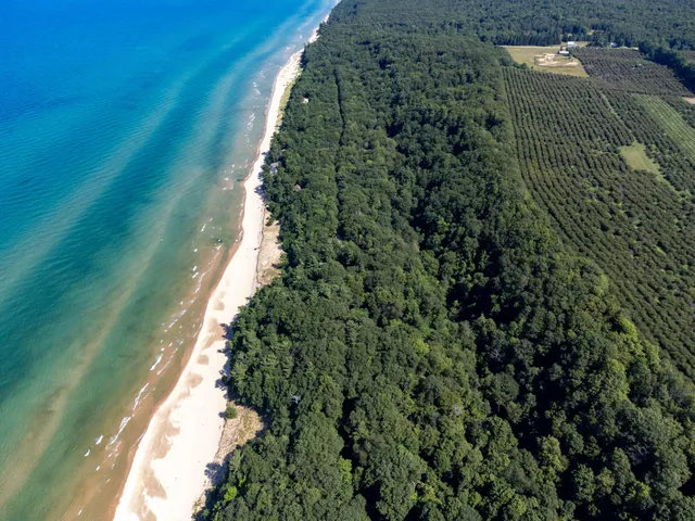 $1,950,000 | 2087 South Glen Road, Shelby, MI 49455