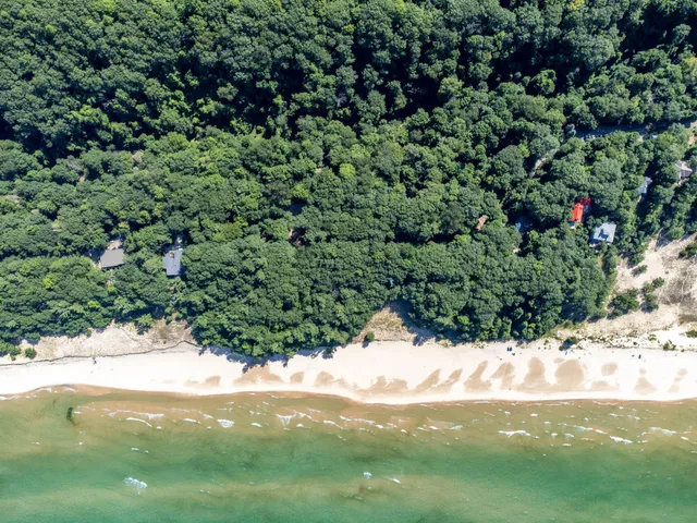 $1,950,000 | 2087 South Glen Road, Shelby, MI 49455