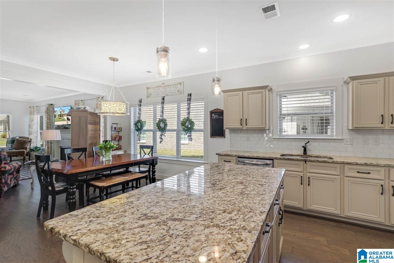 1017 Edgewater Lane Chelsea, AL 35043 - Photo 4 of 29