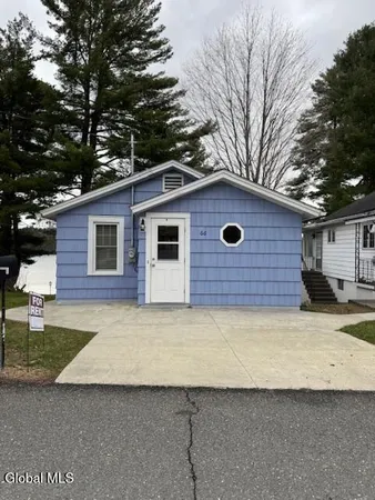 $2,800 | 66 Lakeshore Drive, Averill Park, NY 12018