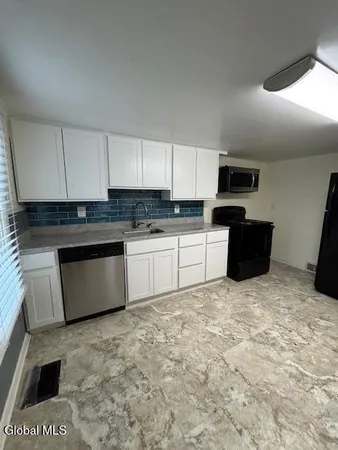 $2,800 | 66 Lakeshore Drive, Averill Park, NY 12018