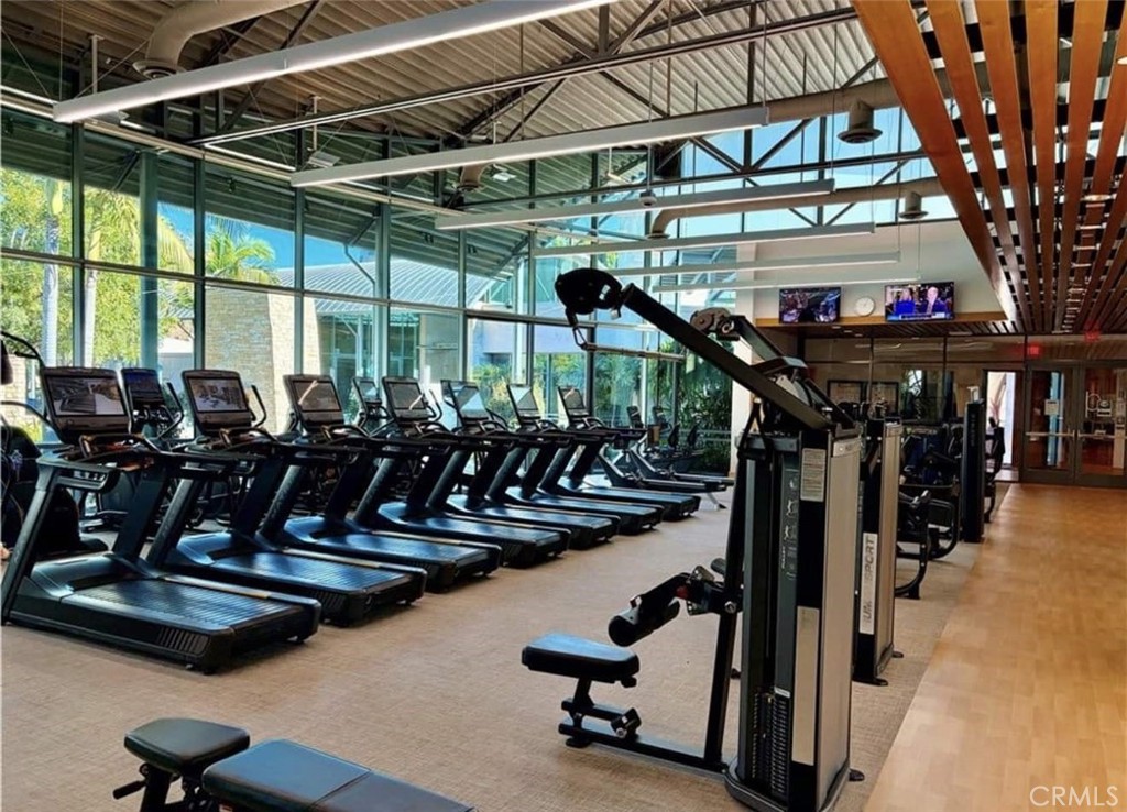 2510 Rivington Irvine, CA 92612 - Photo 38 of 41 a view of a room with gym equipment